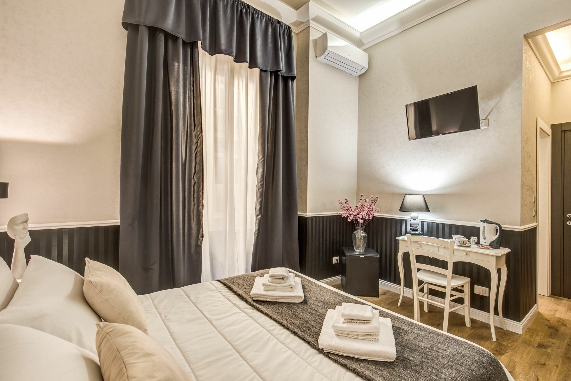 Suite In Rome Veneto Екстериор снимка